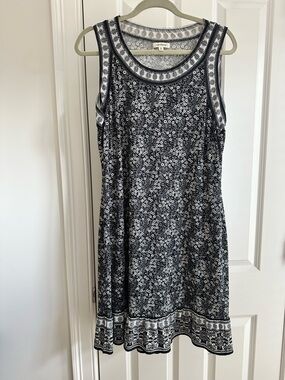 Black & White Floral Sleeveless Dress